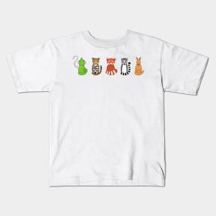 Exotic critter line-up Kids T-Shirt